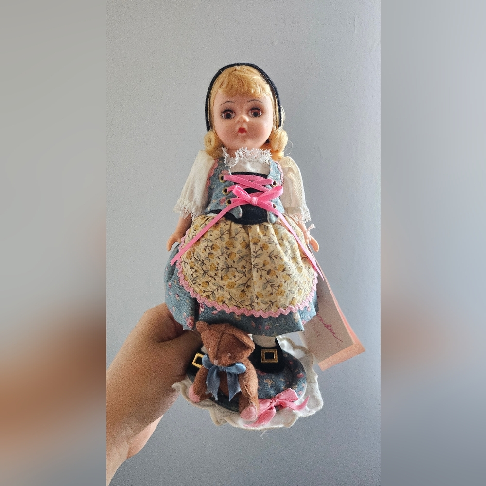 Goldilocks Madame Alexander Vintage Doll